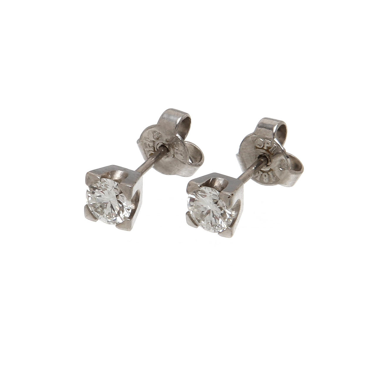 ARETES, 1 par, oro blanco 18k con diamante.