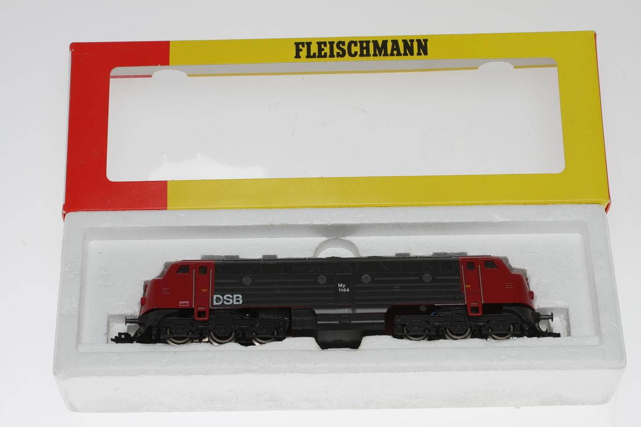 MODELLTÅG FLEISCHMANN danska dieselloket My 1144 i originalkartong.
