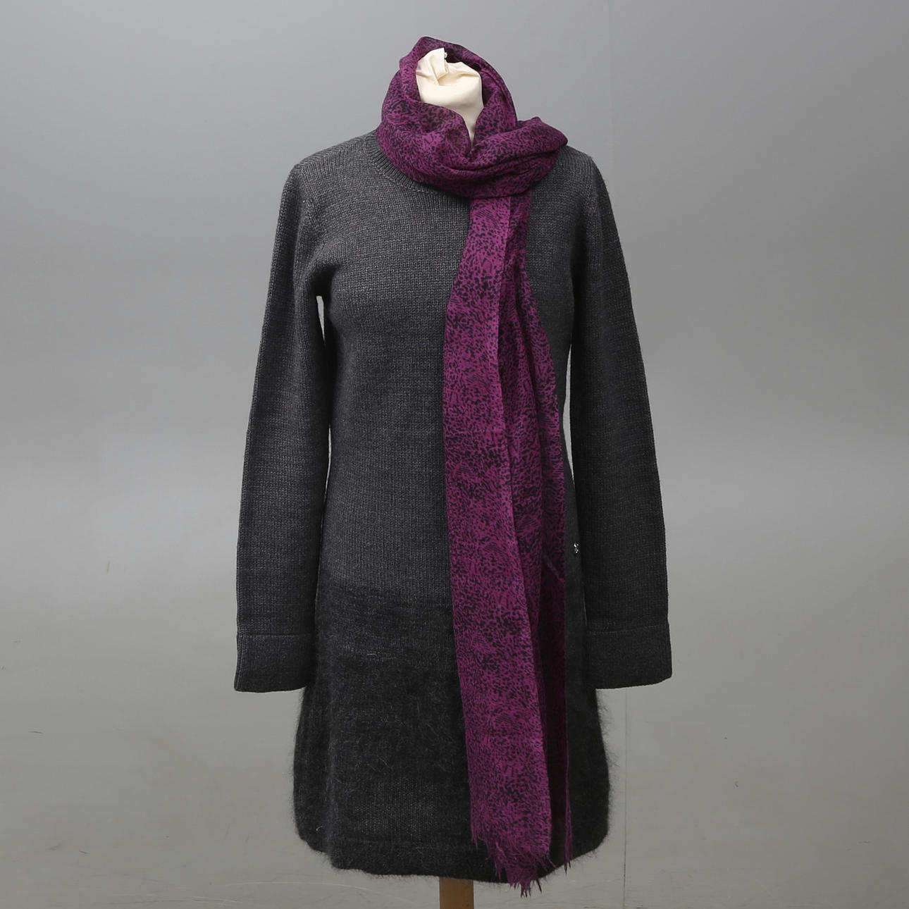 KLÄNNING, BLUSAR, 2 st. och SCARF, Armani Jeans, 2000-tal.