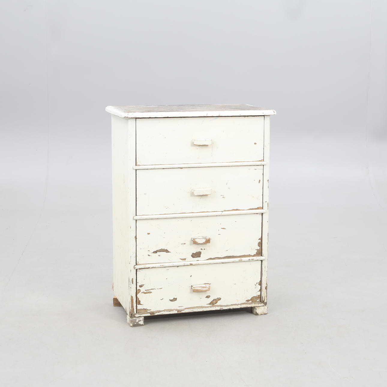 LASTEN LIPASTO, 4 laatikkoa.