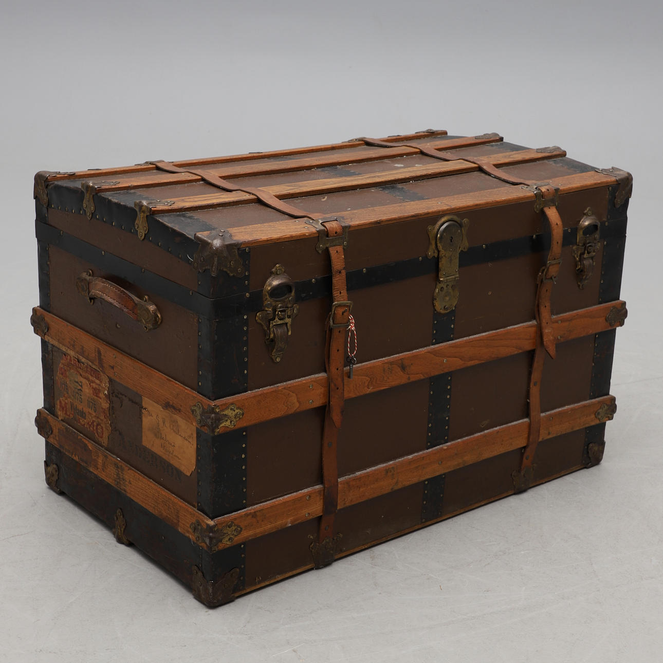 RESEKOFFERT, 1900-talets första hälft.