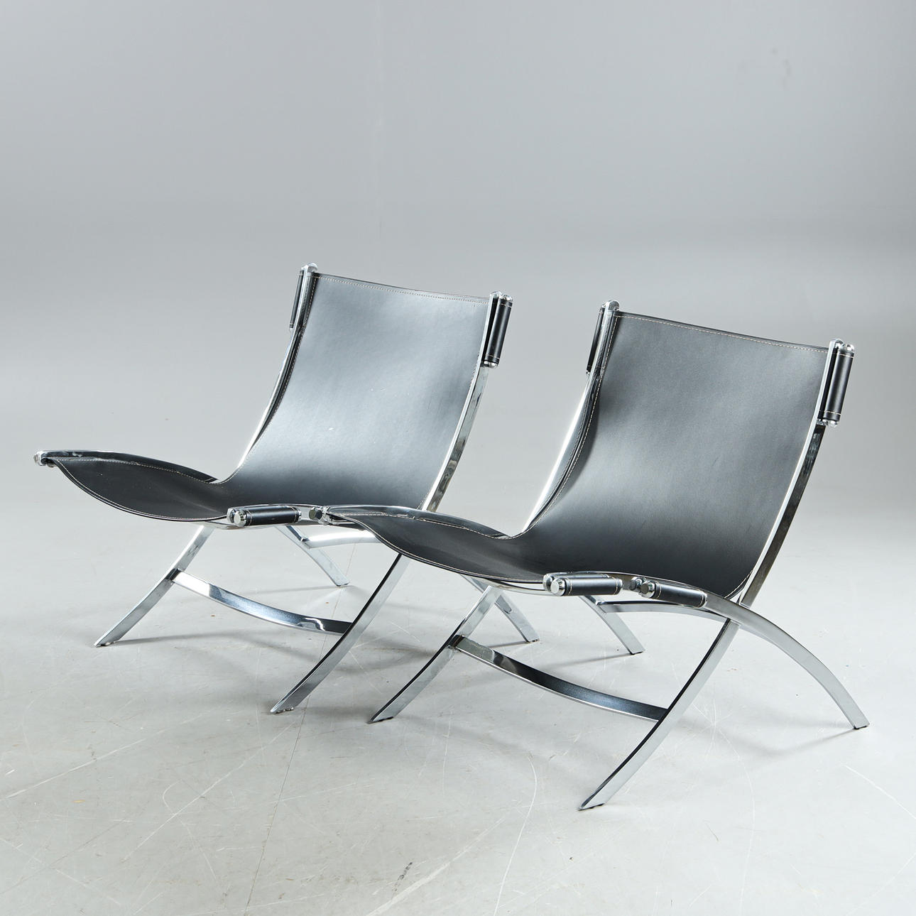 Et par lænestole, model „Cuba“ til ILVA.