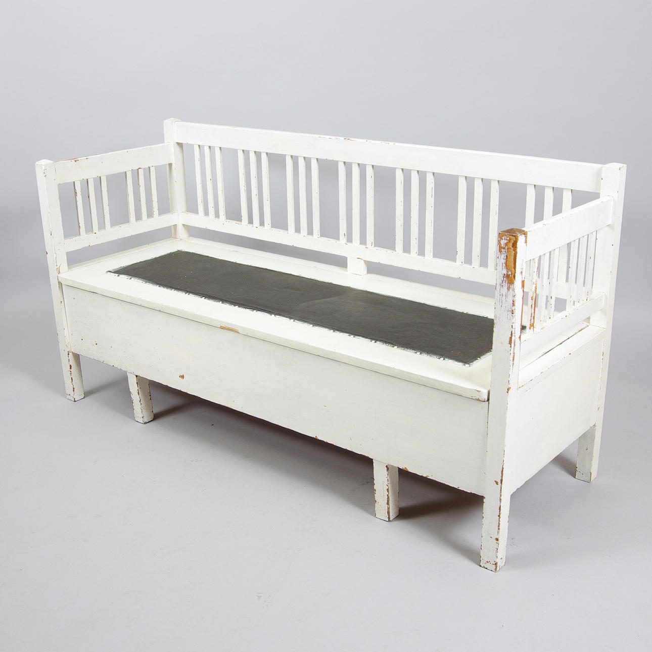 KÖKSSOFFA, vitmålad, tidigt 1900-tal.