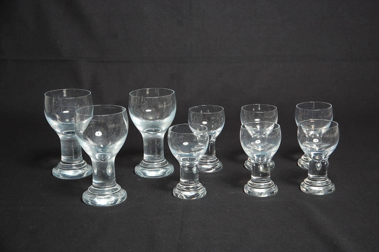 GLAS, 9 st , Bertil Vallien.