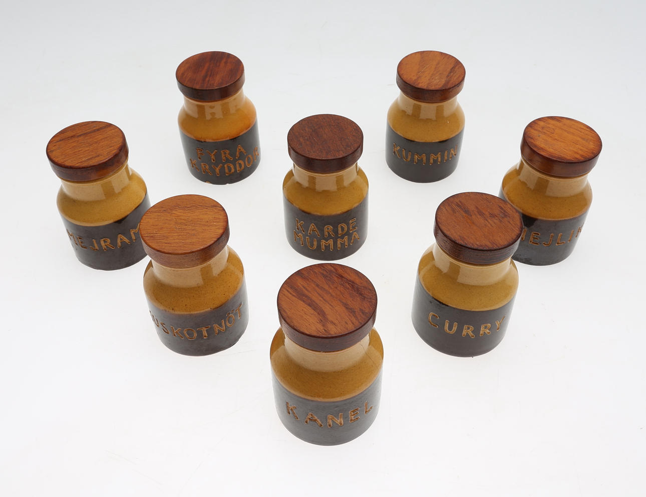 KRYDDBURKAR, 8 st, Höganäs, 1900-talets senare del.