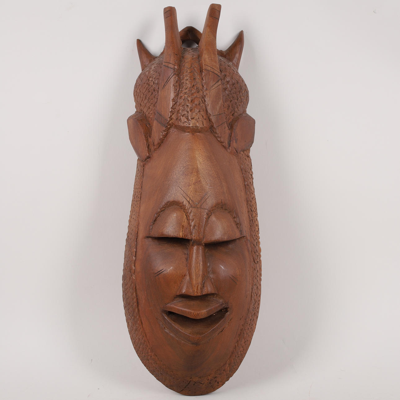 MASKE, træ, Afrika, 20. århundrede.