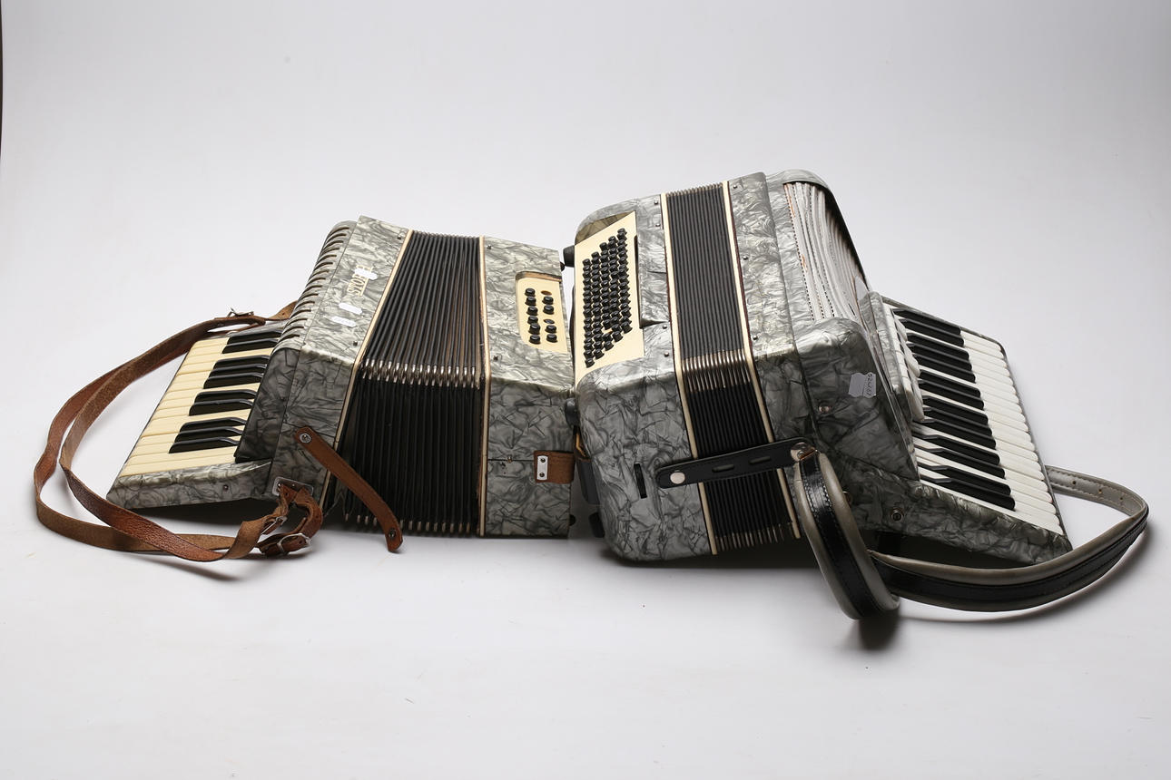 Dos acordeones, Astoria y Muza.