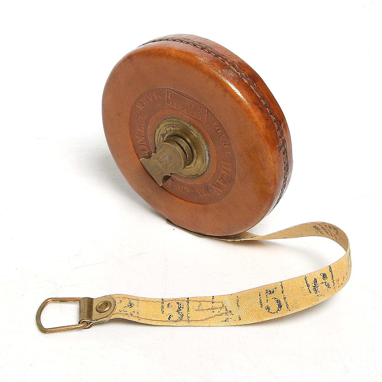 MÅTTBAND för TENNISBANOR, linne och läder, Dean Trade Mark, London, 50 feet, 1900-talets första hälft.