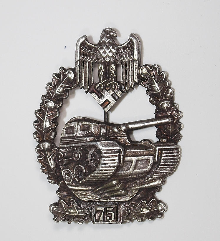PANSARSTRIDSMÄRKET för 75 strider, (Panzerkampfabzeichen 75).