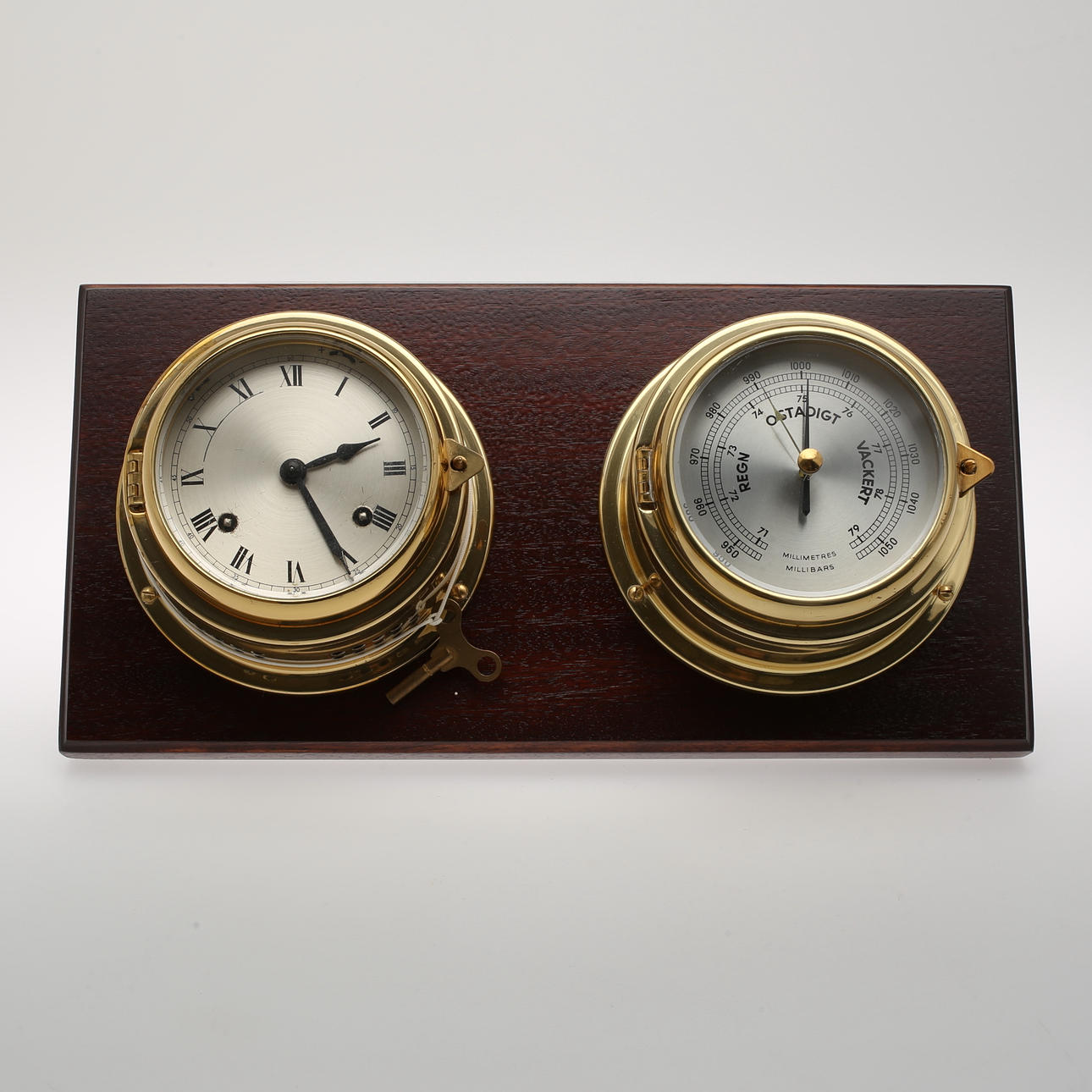 SKEPPSUR, Barometer och klocka.