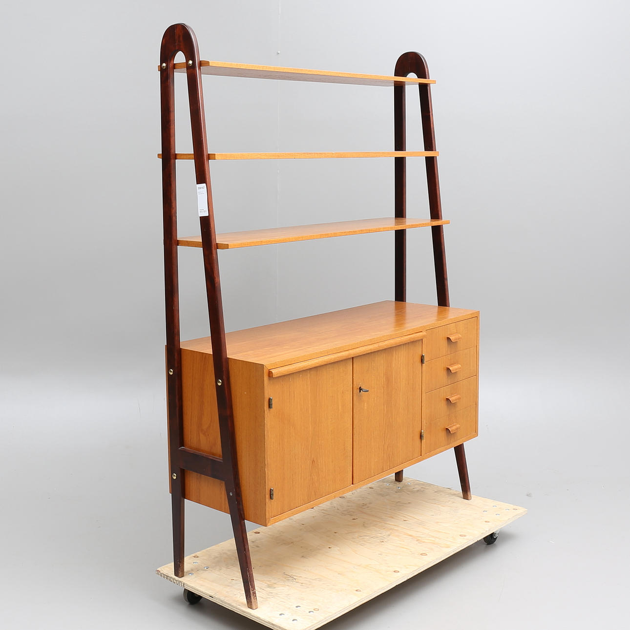 BOKHYLLA, 1950/1960-tal.