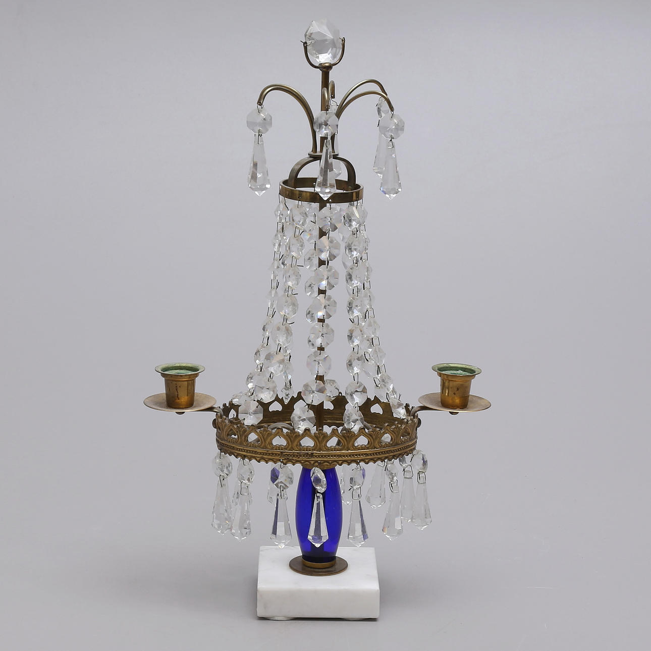 BORDKRONE, gustaviansk stil, 20. årh.