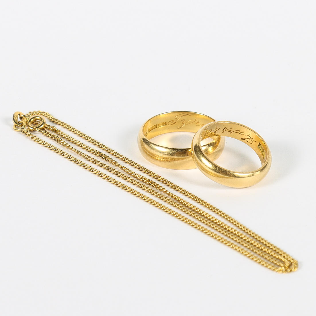 RINGAR 2 stycken samt halskedja, 18k guld.