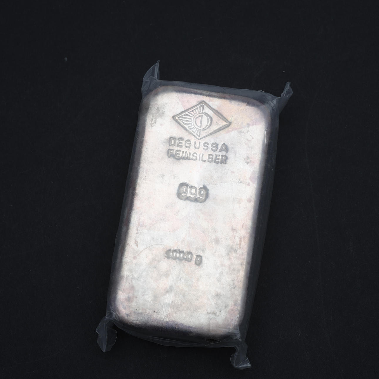 SILVERTACKA, 1000 g, 999/1000 silver.