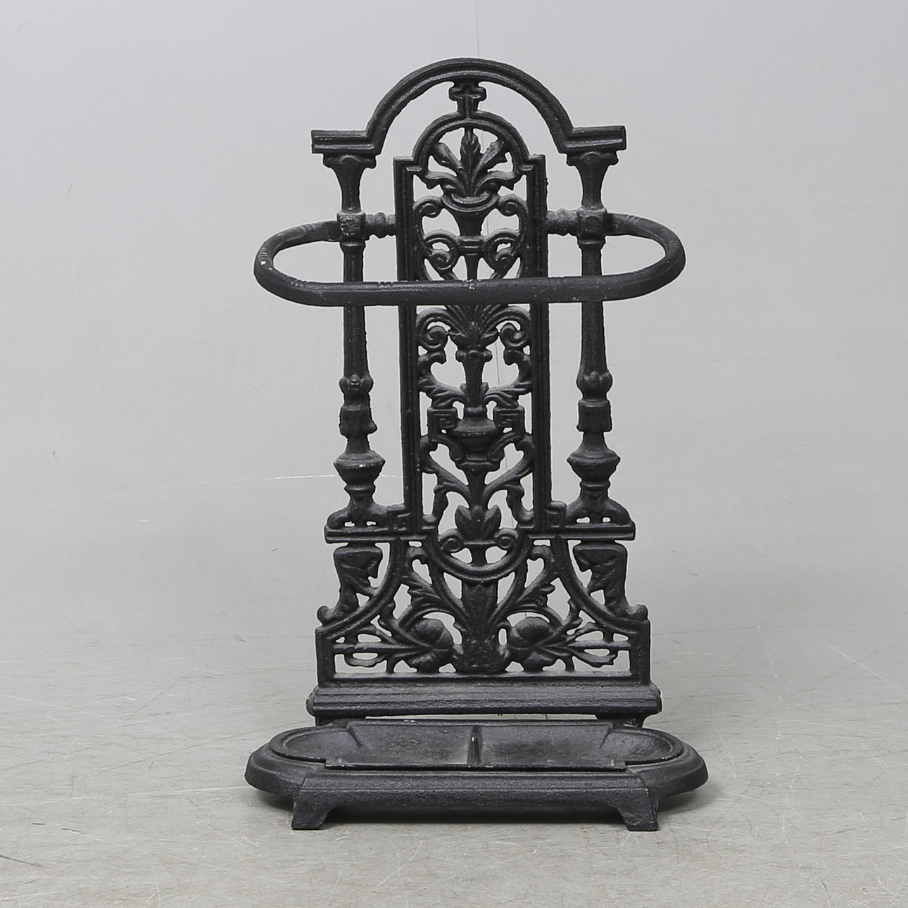 PARPLYSTÄLL, metall, 1900-tal.