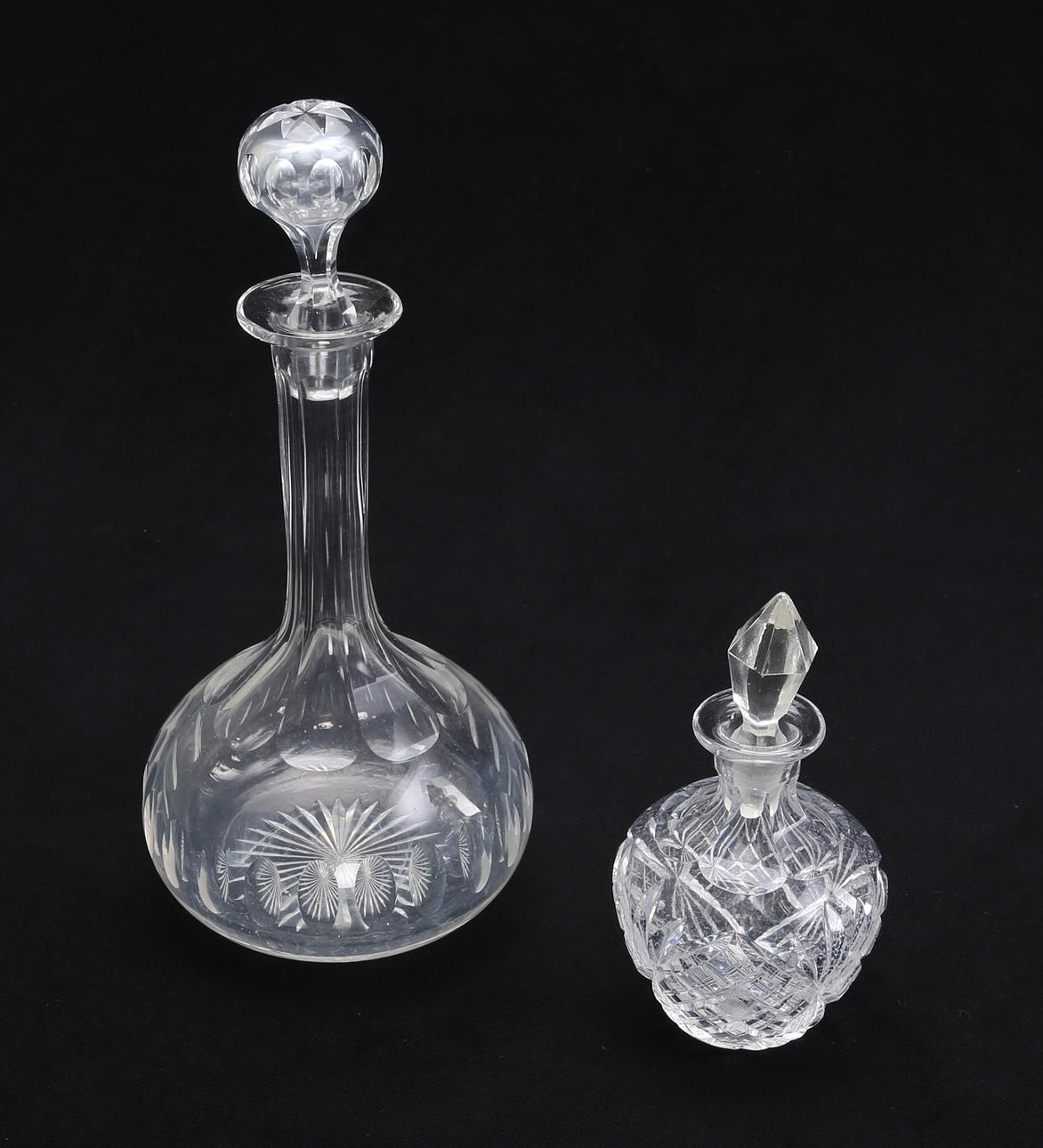 KARAFFER, 2 st, glas, 1900-tal.