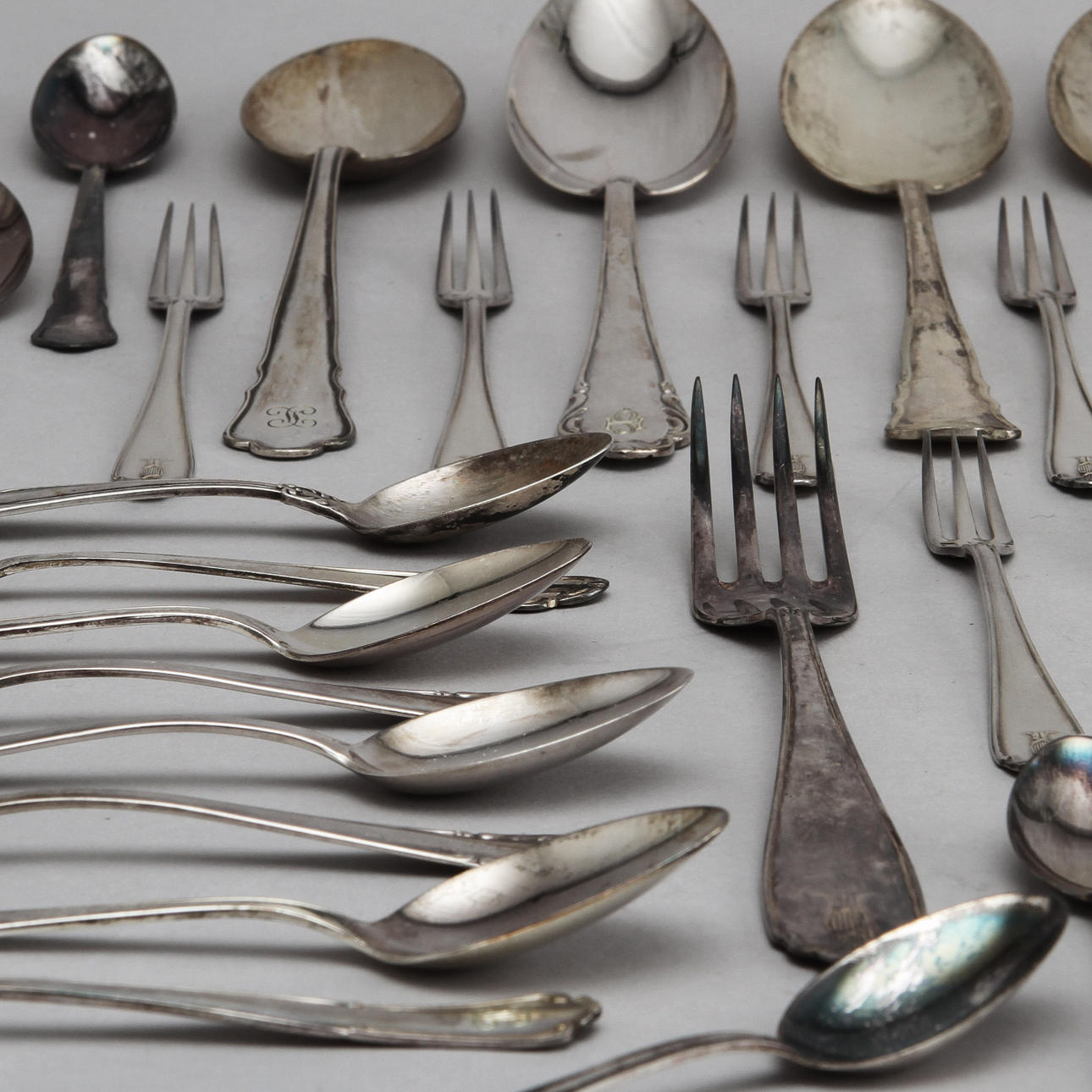 SILVER, 45 delar, ca 730 gram.