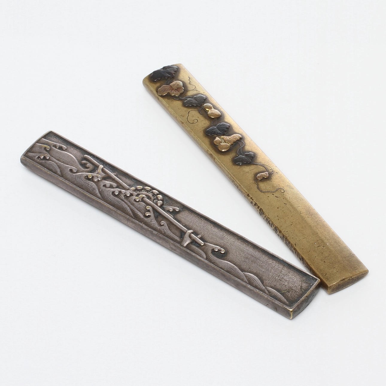 KOUZUKAS, 2 st, metall, Japan.