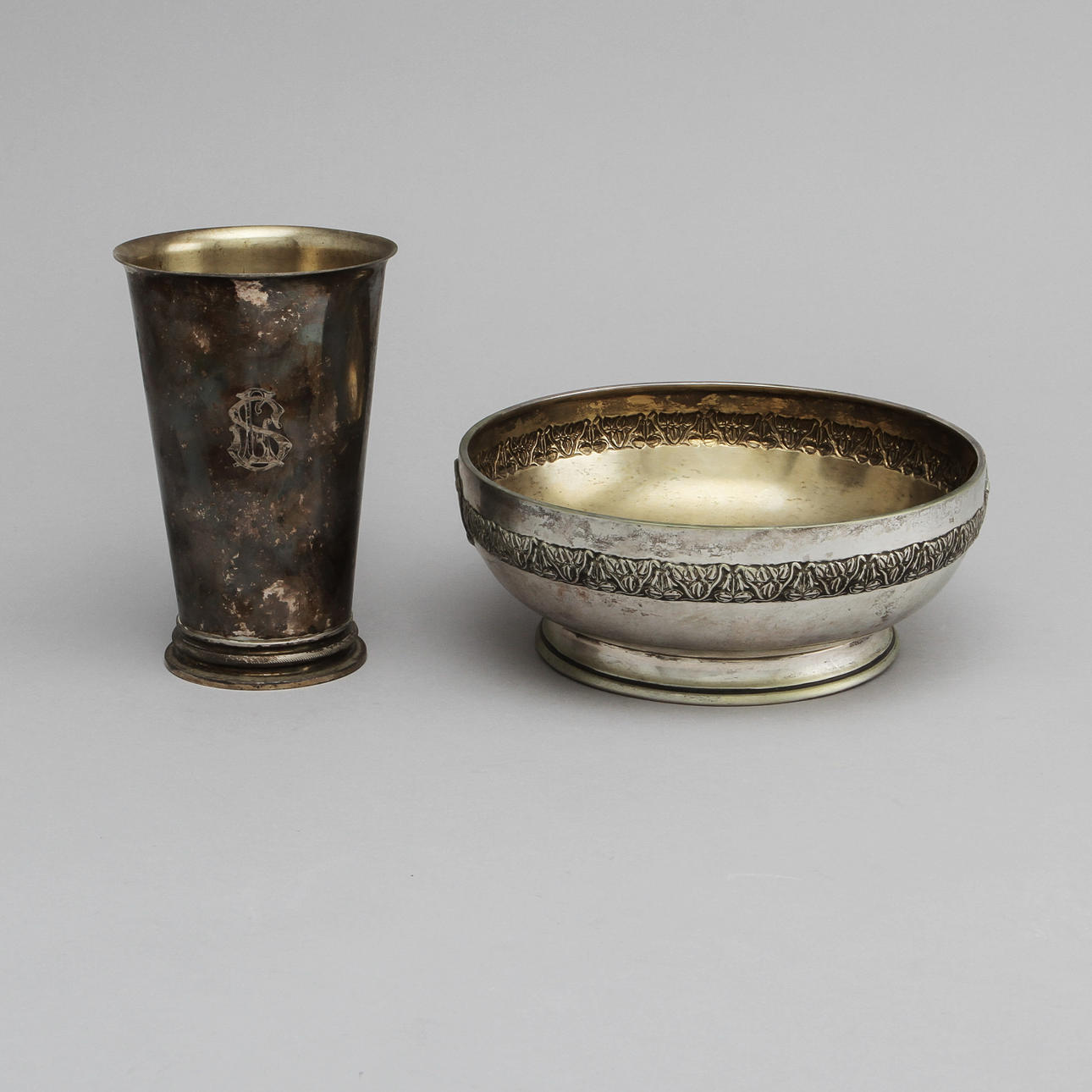 SKÅL och POKAL, silver, vikt ca 650 gram.