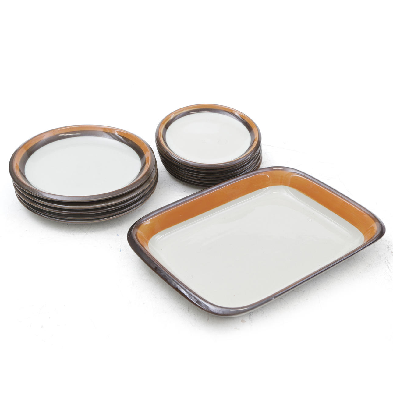 A set of 14 ceramic tableware, Rörstrand “Annika”.