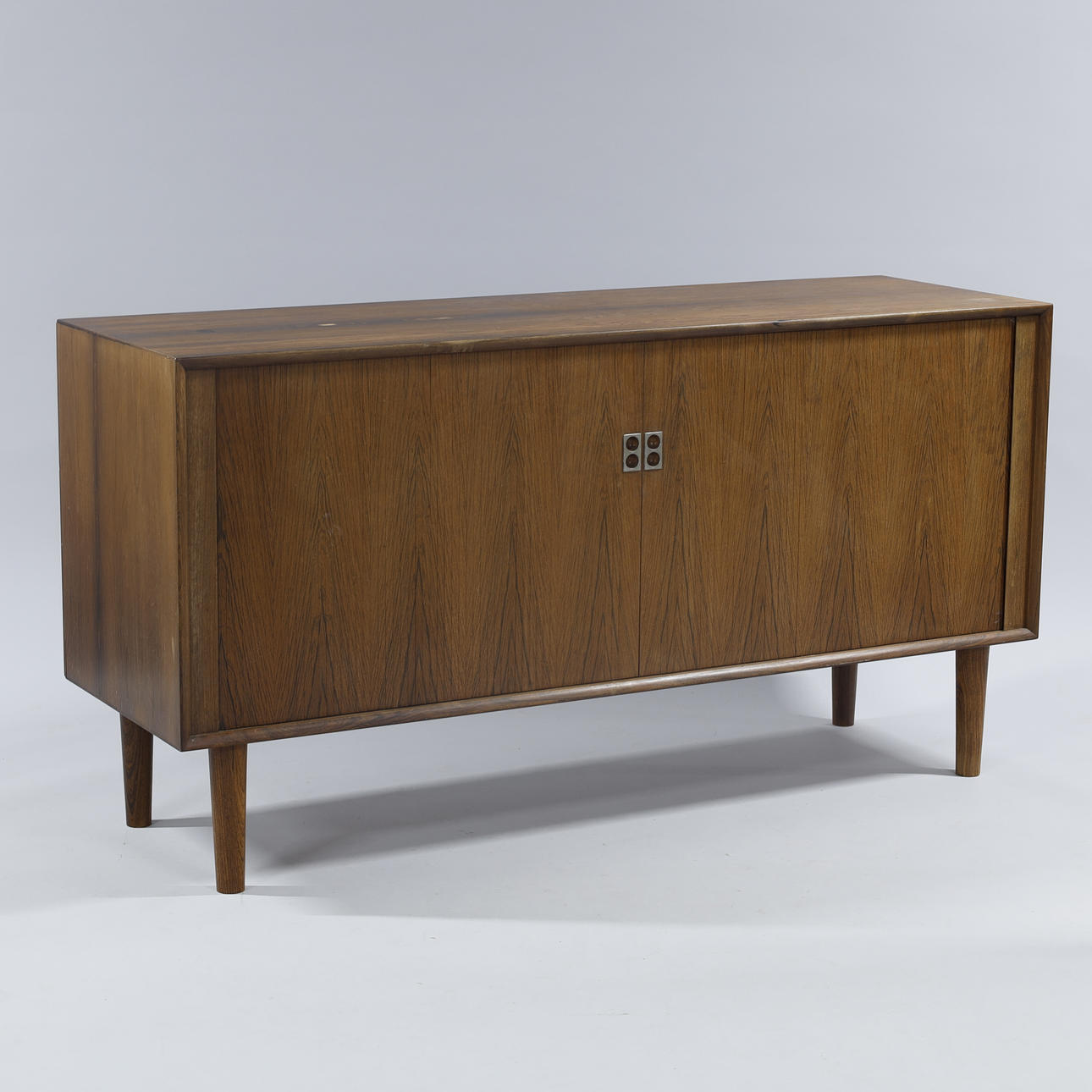 ARNE VODDER. Skænk, palisander, Sibast, Danmark.