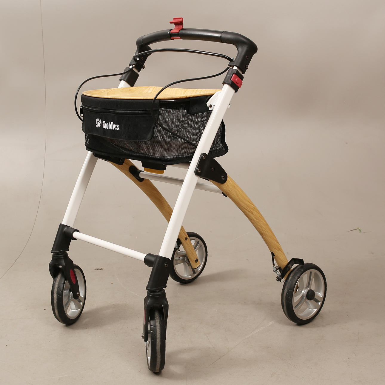 Ein Mobilex, Jaguar SUPREME Walker, 2000er Jahre.