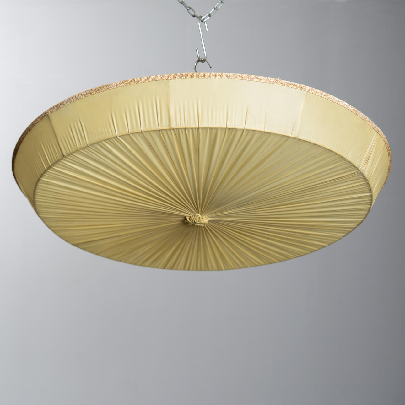 Art-Deco-Deckenlampe, 1940er Jahre.