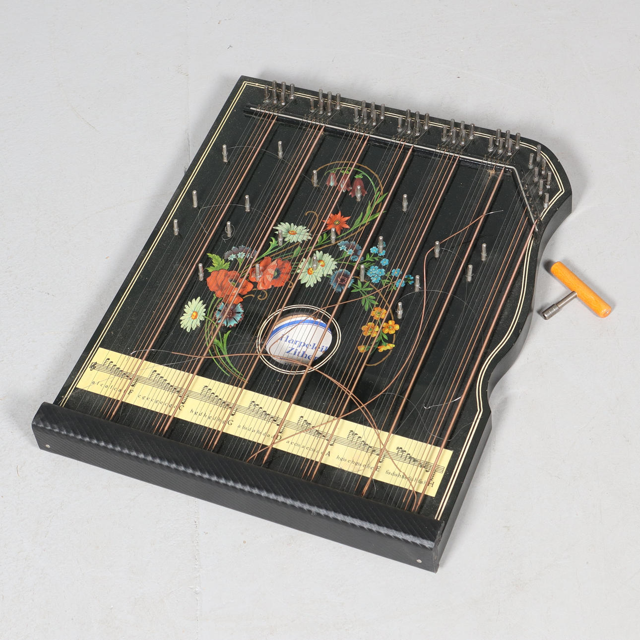 CITTRA, Harpeleik-Zither.