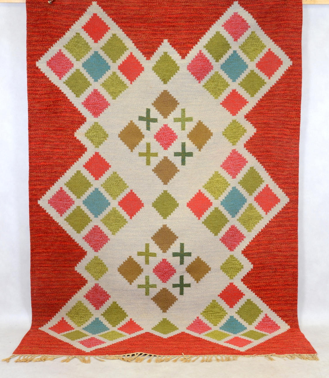 MATTA, röllakan, 164x245 cm.