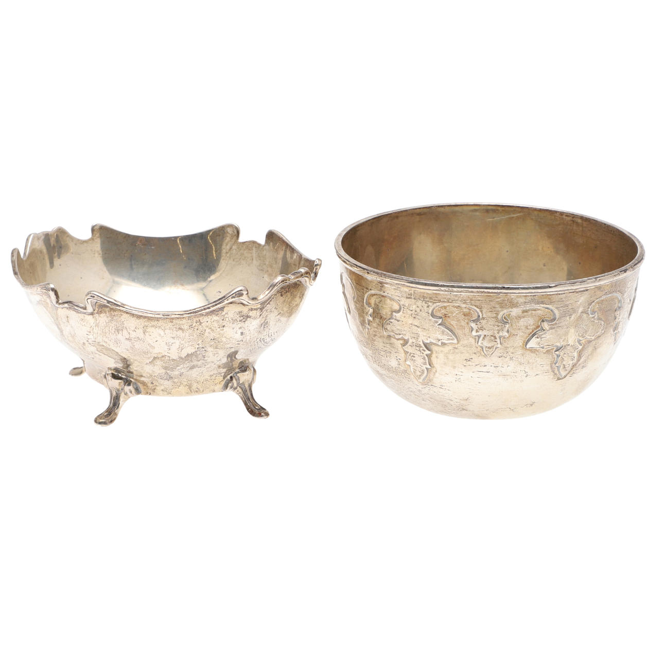 A GEORGE V SILVER BOWL.