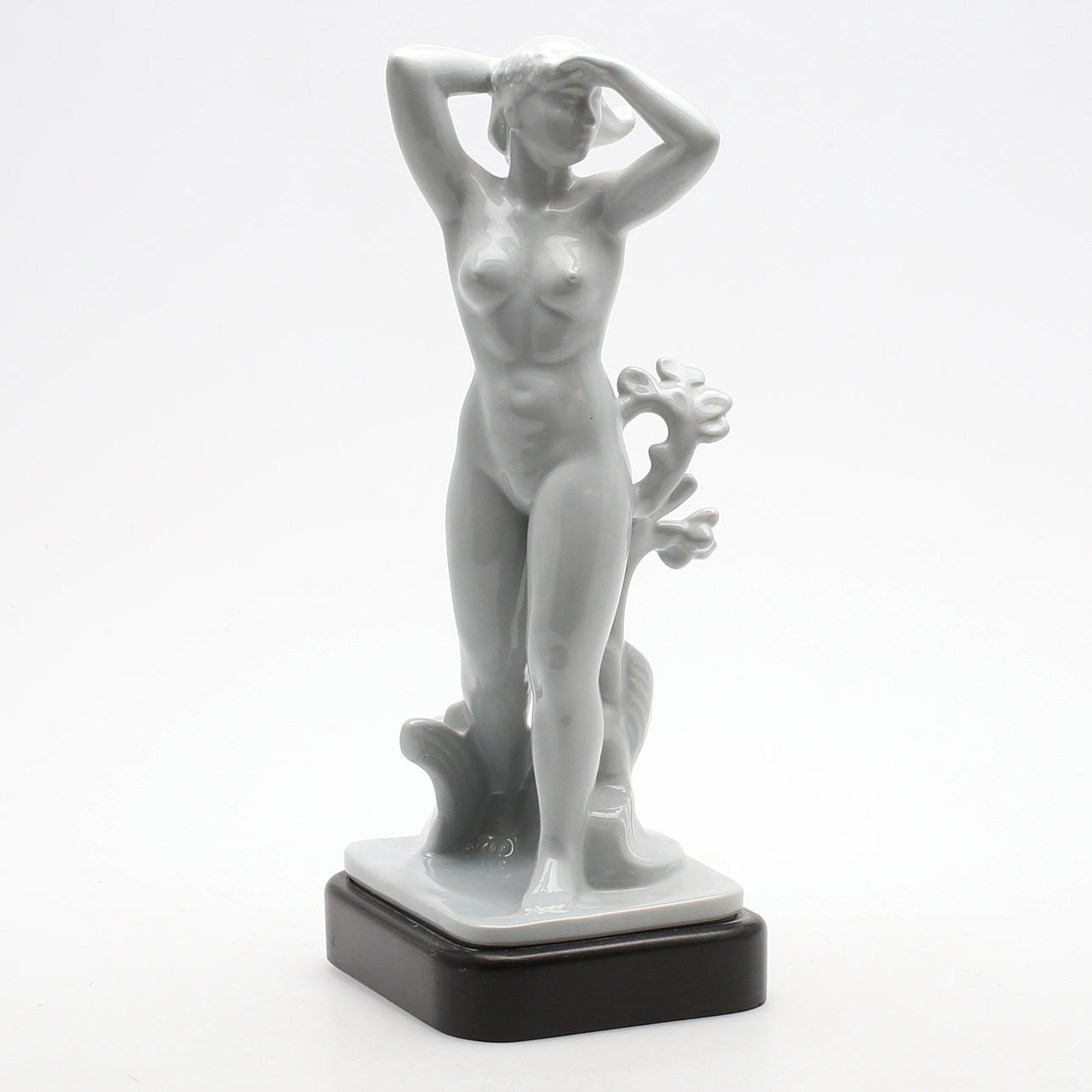 STATYETT, Arthur Percy, Gefle, signerad, flintgods.