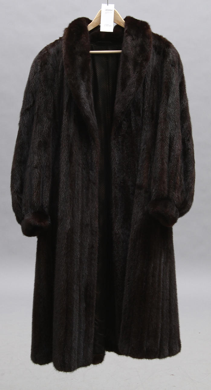 MINKPÄLS samt HATT.