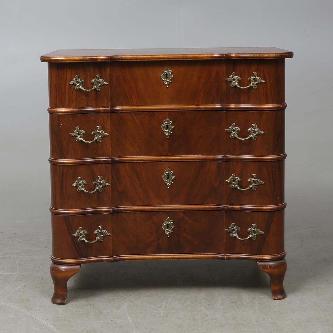 BYRÅ, senbarockstil, 1900-tal.