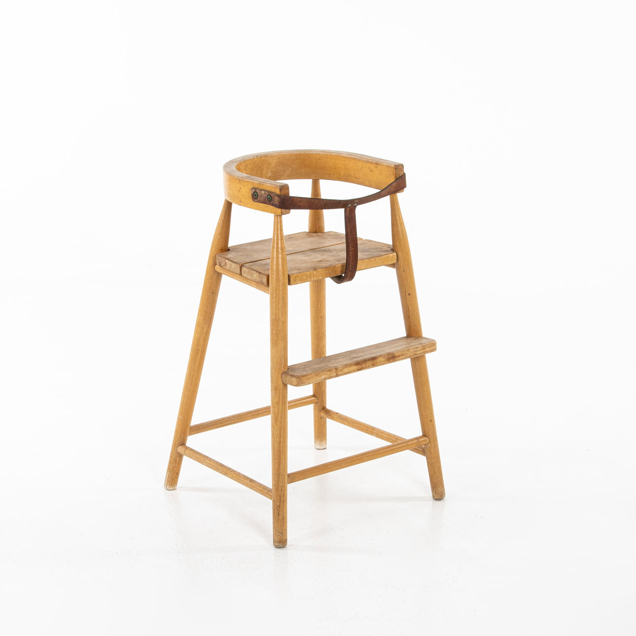 BARNSTOL, Nesto, Nässjö stolfabrik, 1900-tal.