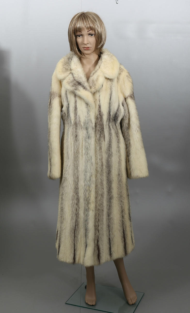 PÄLS, mink, Black Cross, 1900-talets andra hälft.