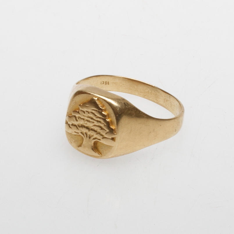 KLACKRING, 18k guld, vikt ca 7,3 gr.