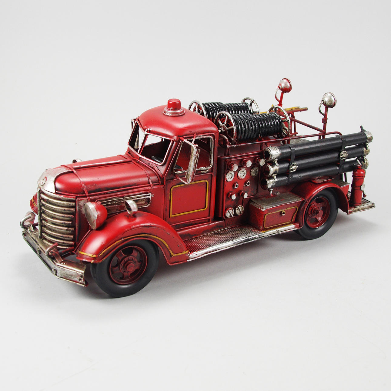 BRANDBIL, målad metall/plast, samtida.