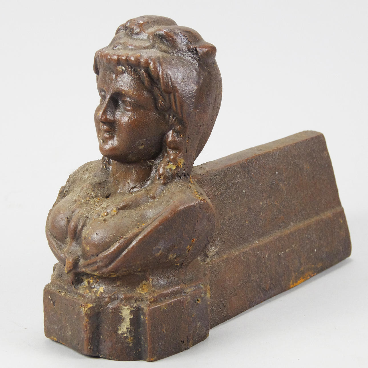 ELDHUND, gjutjärn, samtida.