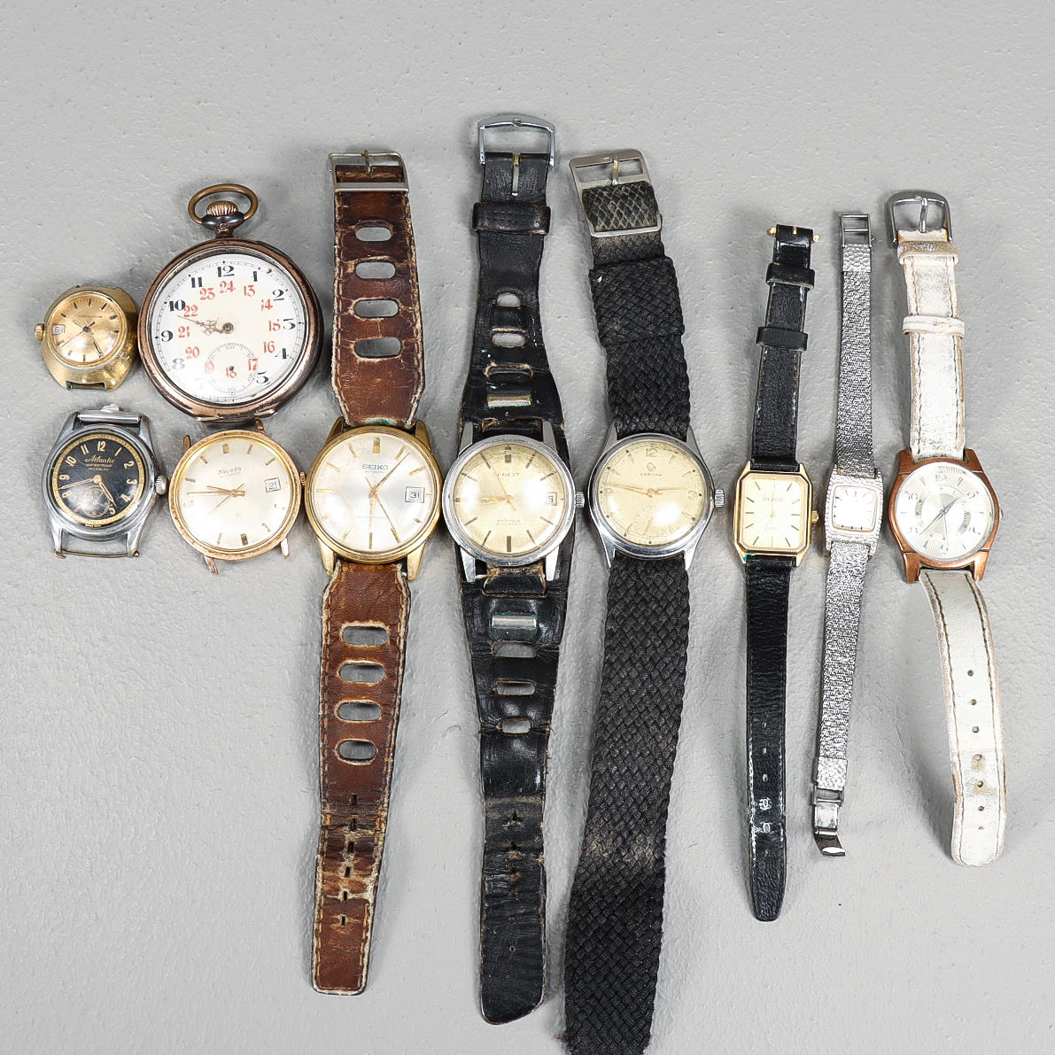 WRISTWATCH 9 pieces and a pocket watch.