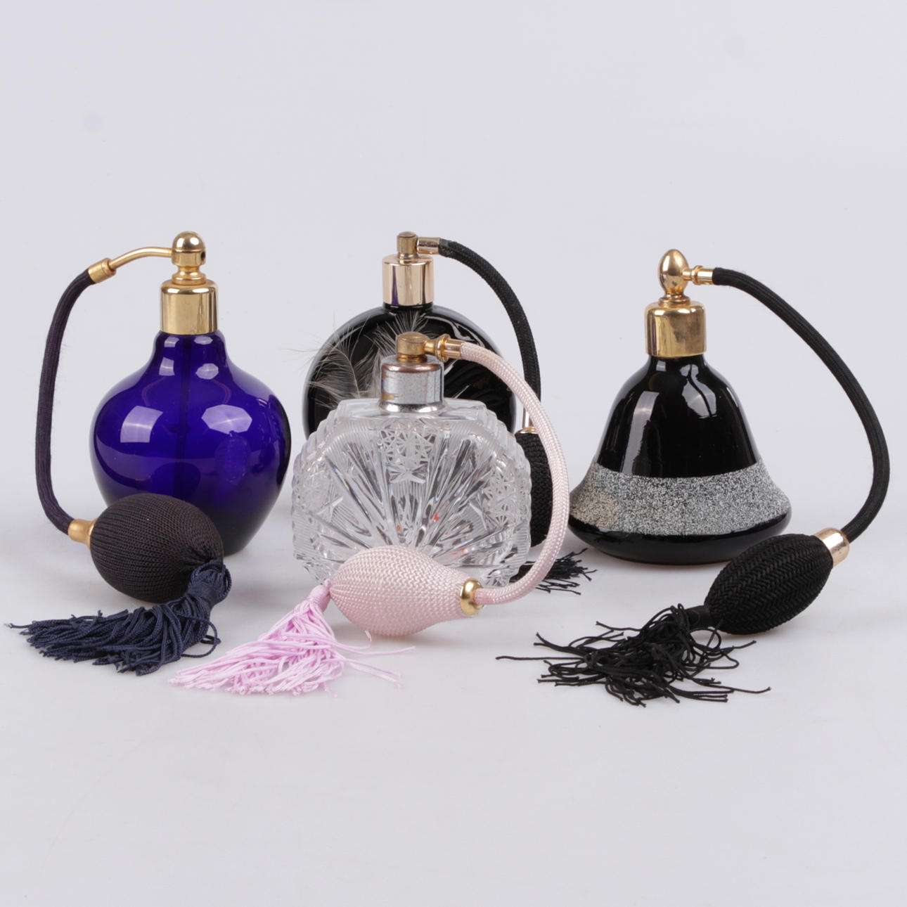 PARFYMFLASKOR, 4 st. Glas, 1940-tal.