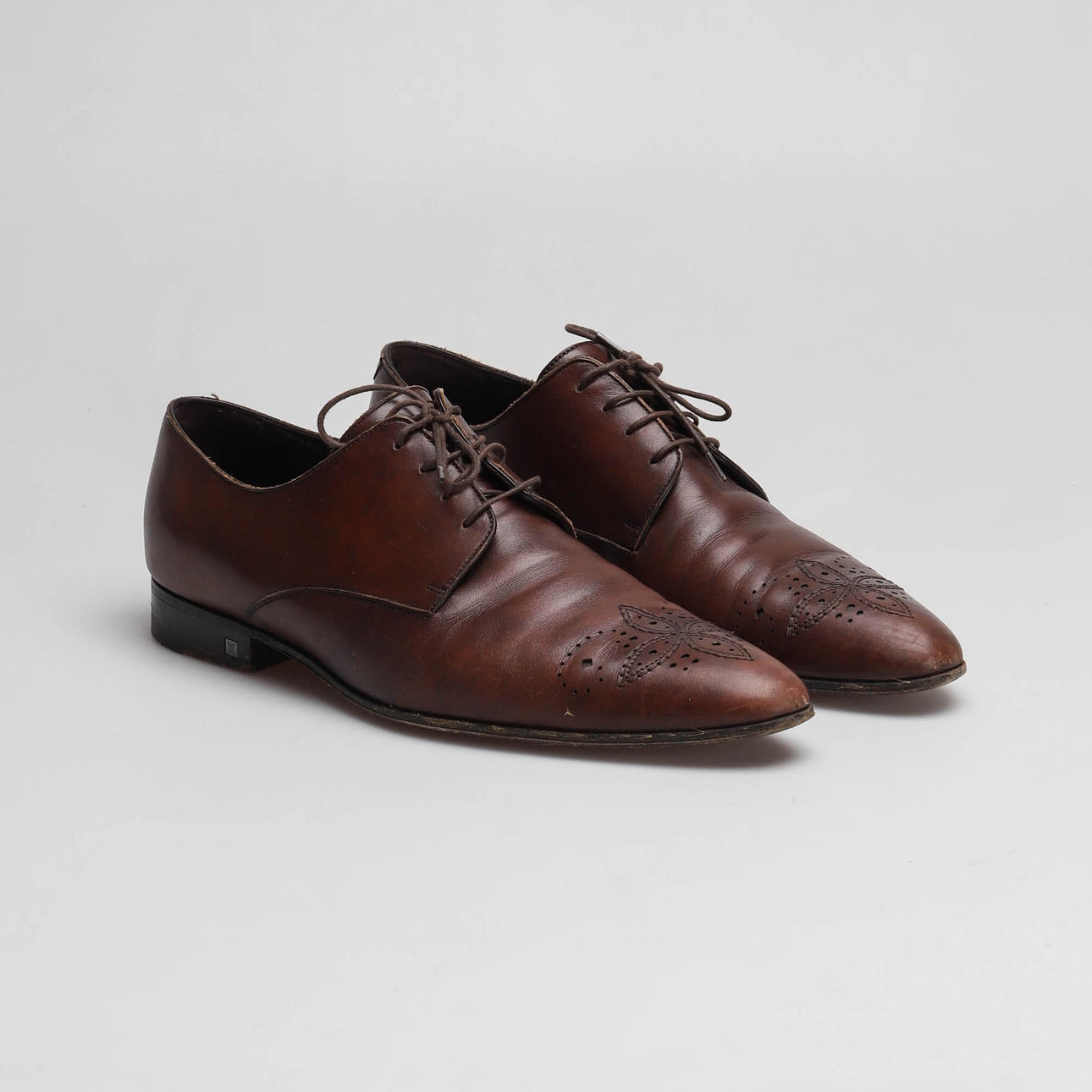 louis vuitton brown dress shoes Detailed Brown Derby Shoe – Madrid Edition – HolloMen