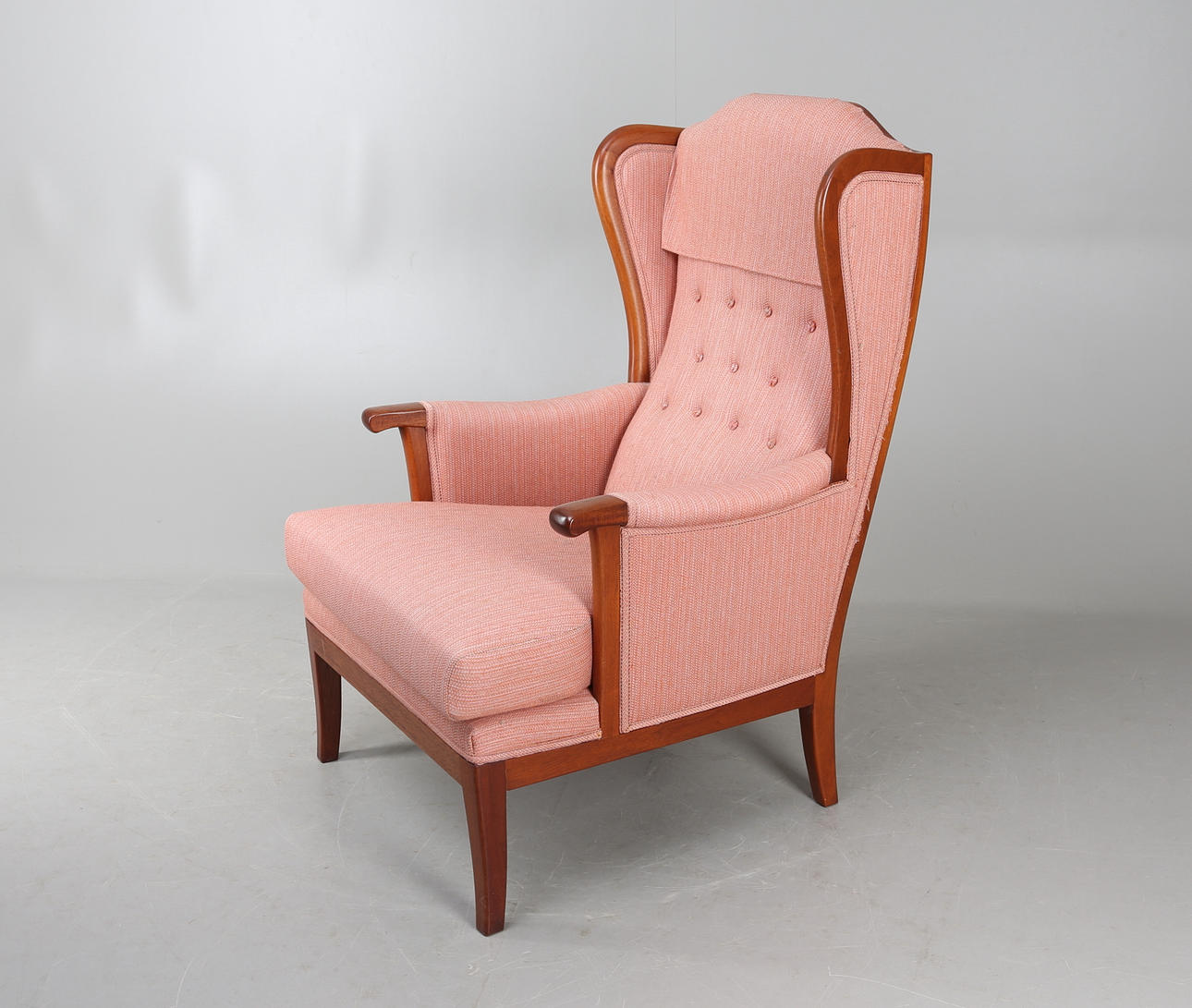 CARL MALMSTEN. ÖRONLAPPSFÅTÖLJ,"Husfadern", 1900-tal.