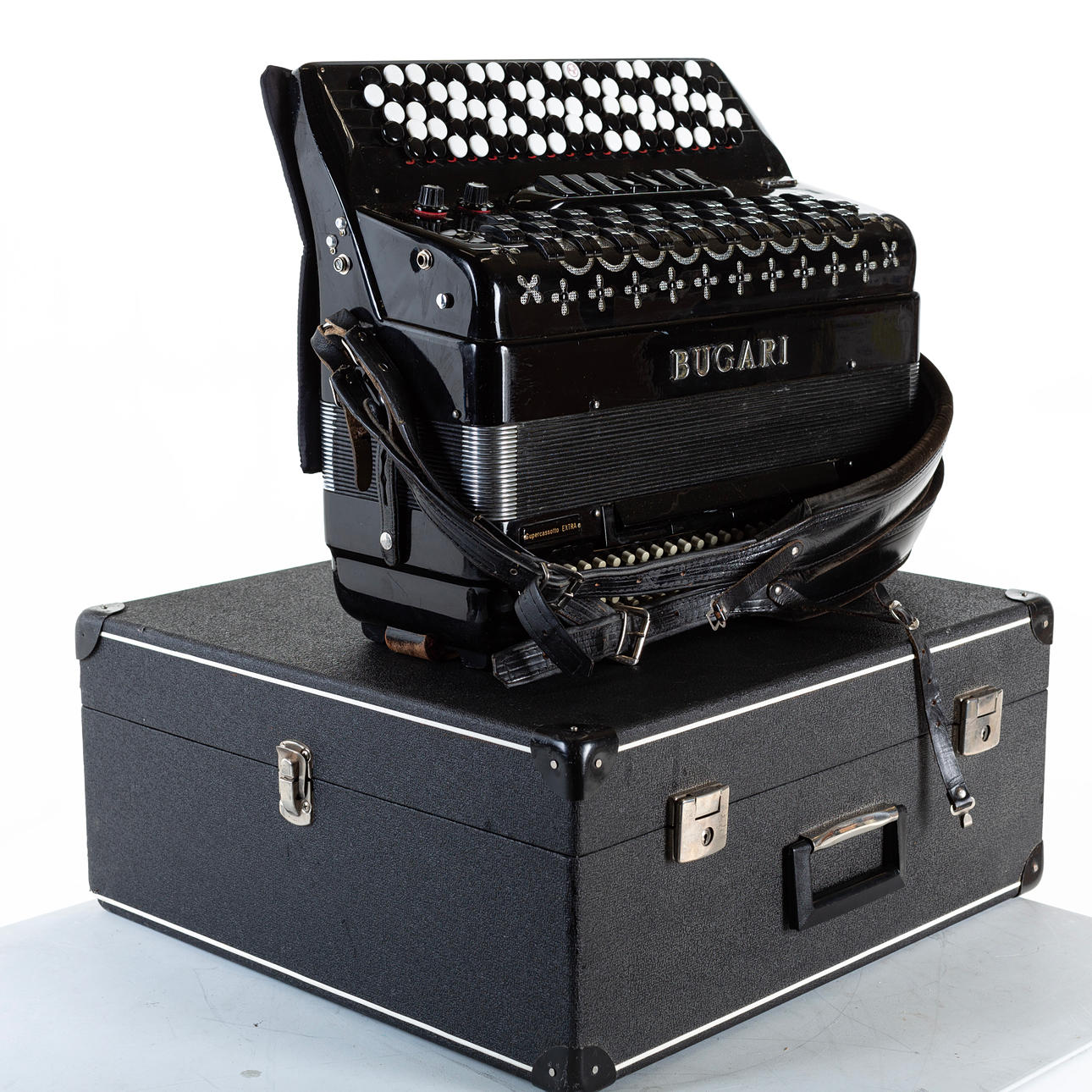 Acordeón de 3 cuerdas, Bugari super Casotto.