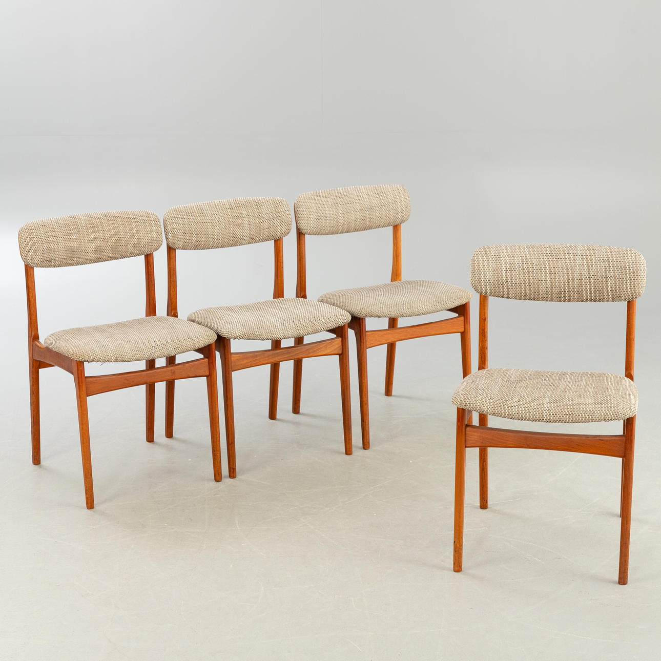 4 dining room chairs/chairs, 1960s.