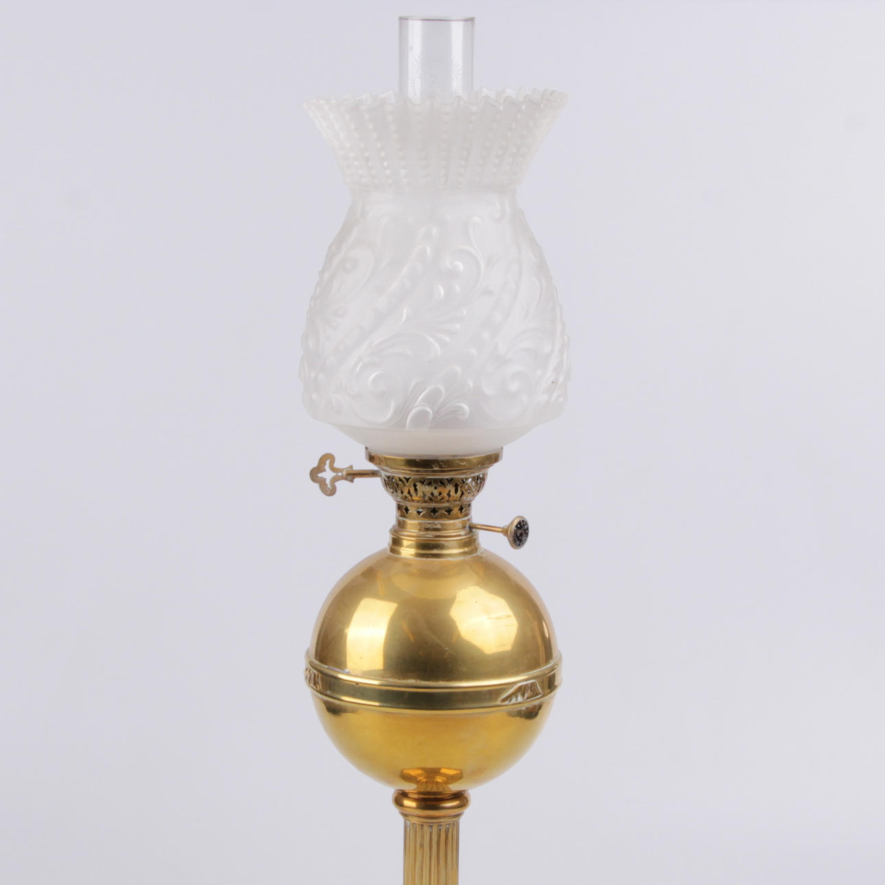 BORDSFOTOGENLAMPA, förgylld metall, Gold-Brenner, 1900-talets första hälft.