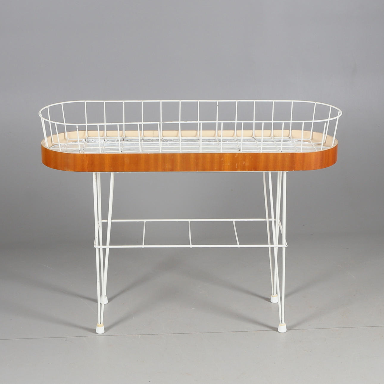 BLOMBORD, trä/metall, 1900-talets mitt.