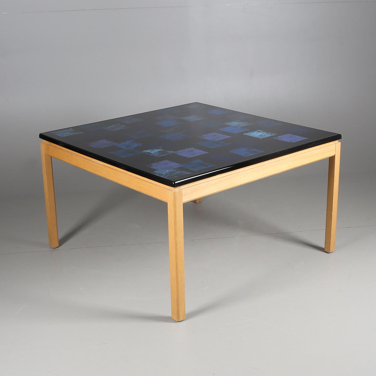 SOFFBORD, emaljerad plåt/trä, Per Törneman för Nordiska Kompaniet, signerat och daterat -66.