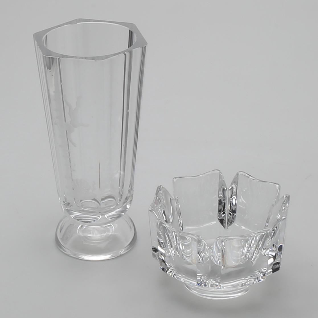 SKÅL/VAS i glas, 2 st, båda signerade, Orrefors.