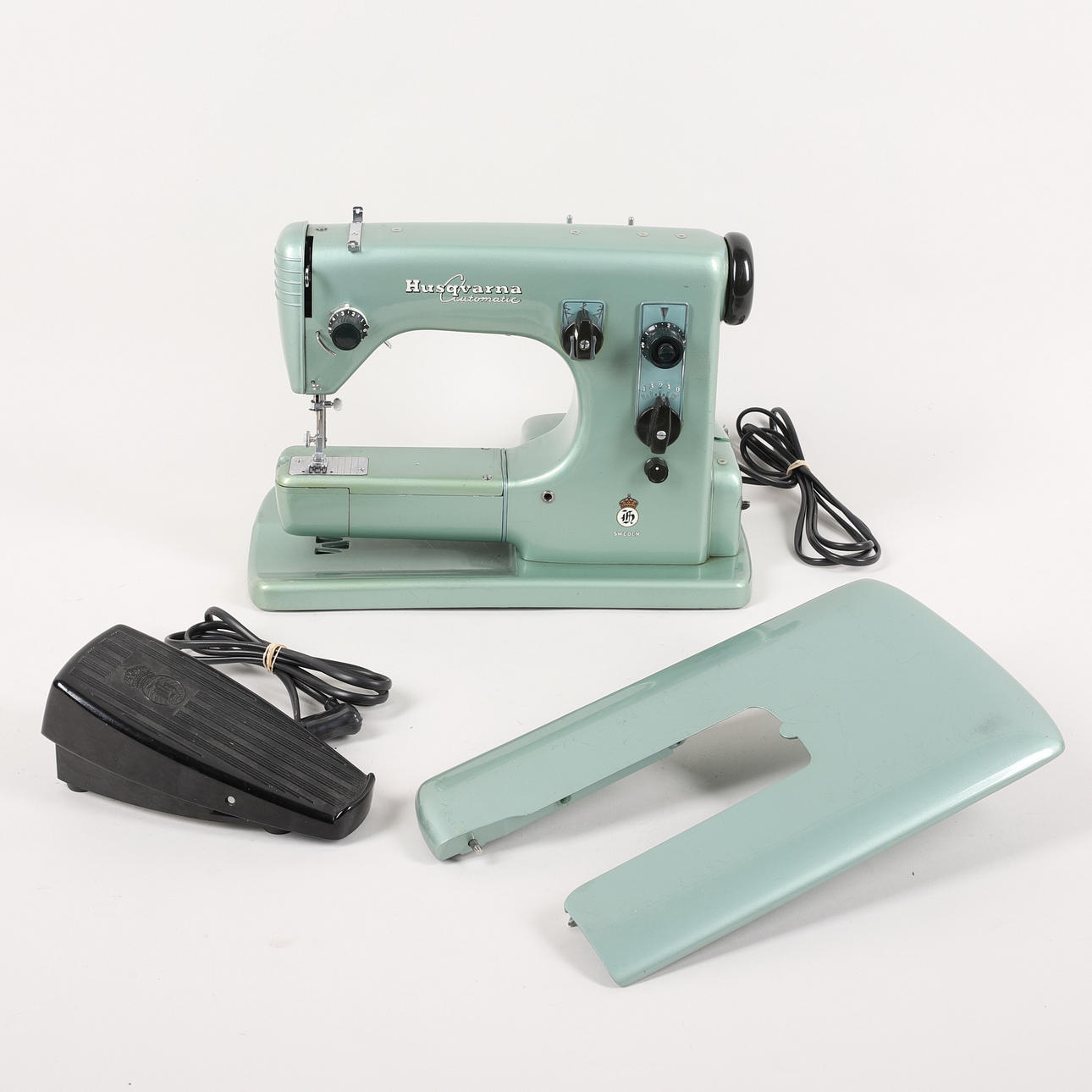SEWING MACHINE, Husqvarna automatic 21E.