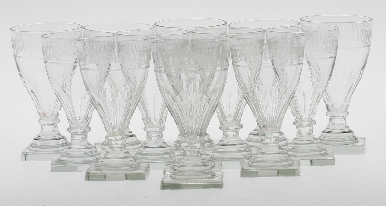 VINGLAS, 13 st, "Säby", Gerda Strömberg, Strömbergshyttan.